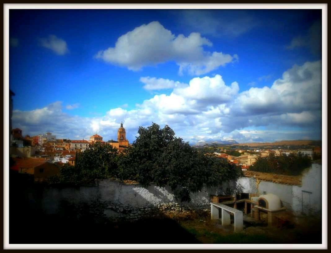 La Casona De La Luz Vandrarhem Guadix Exteriör bild